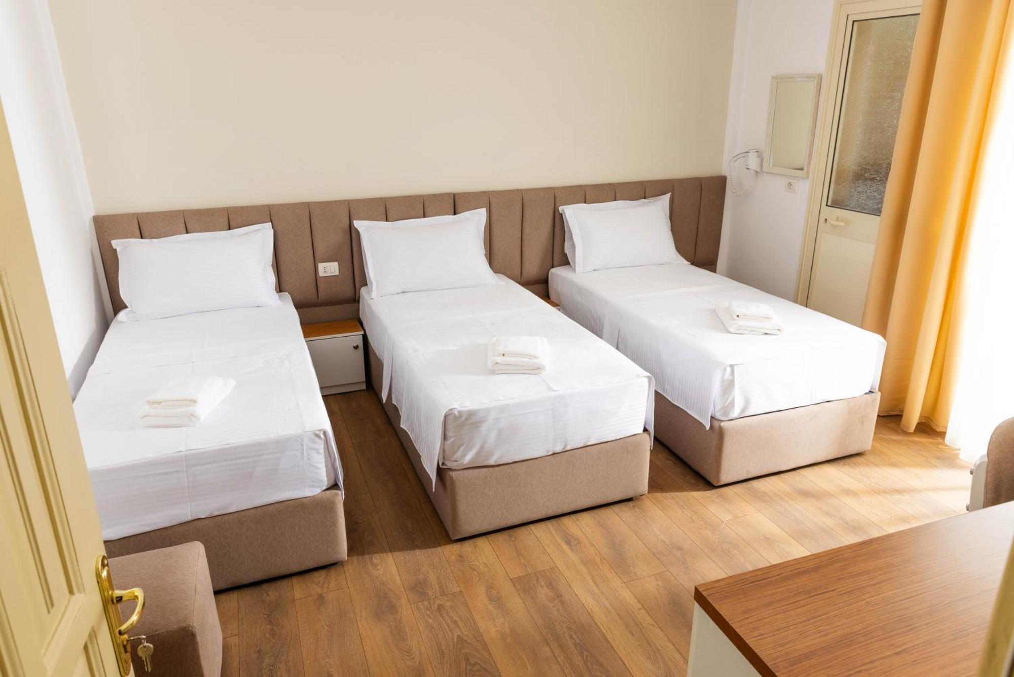 Hotel Vila Max Dıraç Dış mekan fotoğraf