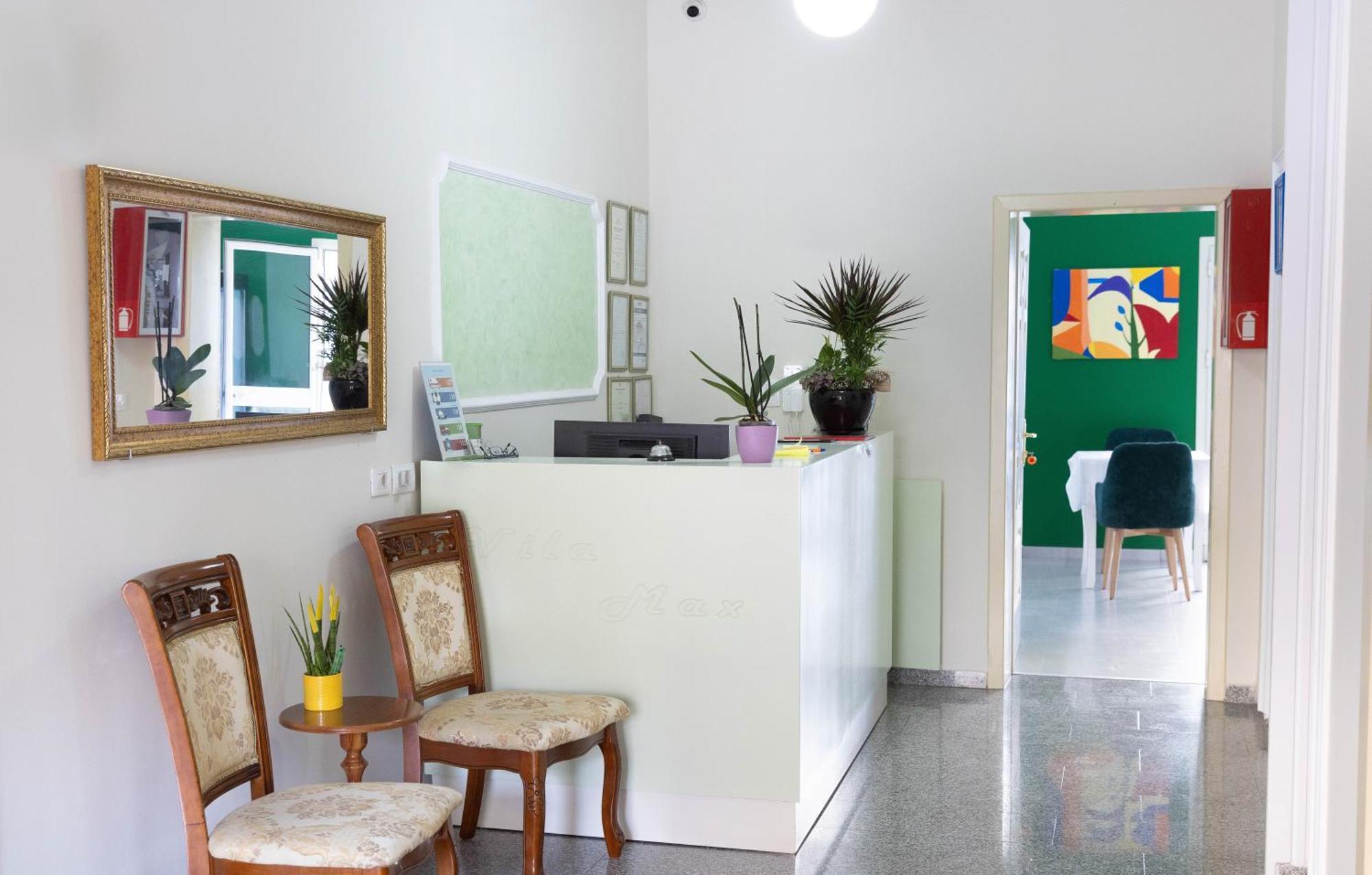 Hotel Vila Max Dıraç Dış mekan fotoğraf